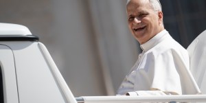Papież Leon XIV: Nie czekajcie, nie zwlekajcie, zakasujcie rękawy!