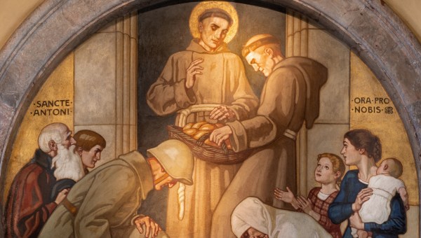 Fresk autorstwa Fritza Kunza (1921) przedstawiający św. Antoniego z Padwy rozdającego chleb. Zurich, Szwajcaria, kościół pw. św. Antoniego