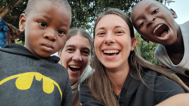 Ema Verdinek in Ivana Žigon