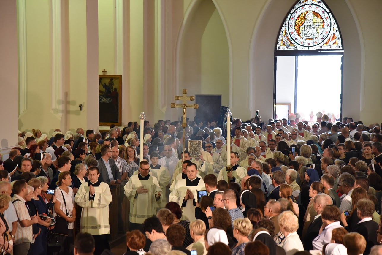 {"rendered":"[GALERIA] \u015awi\u0119cenia biskupie Andrzeja Przybylskiego"}