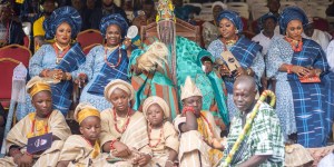 Europa ma problem z rozwodami, Afryka – z poligamią. Co radzą biskupi?