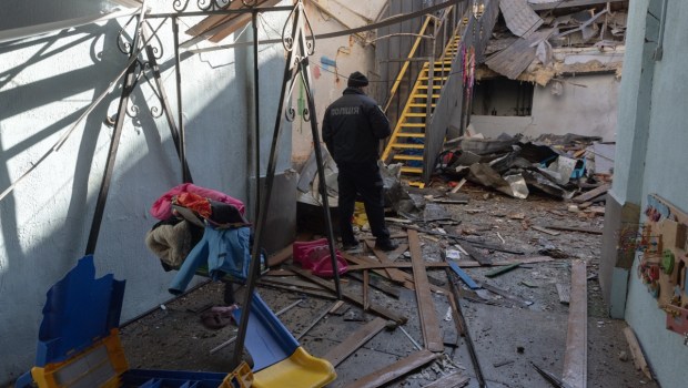 Zniszczone przez drony przedszkole w Charkowie