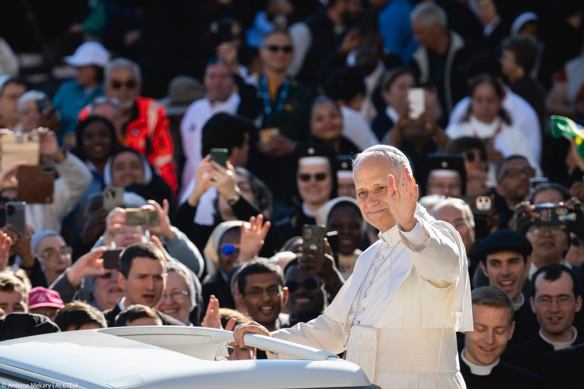 pope-leo-xiv-audience-october-08