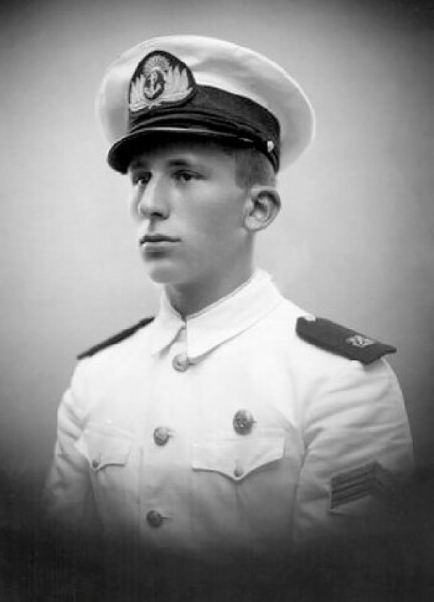Enrique Shaw podczas służby w marynarce wojennej