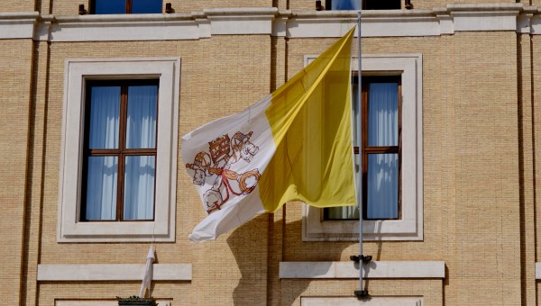 Corner Item Image - Łacina nie jest już pierwszym urzędowym językiem Watykanu?