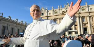 Leon XIV: Całe nasze życie to pielgrzymowanie. Ostatnia audiencja w tym roku