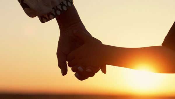 Corner Item Image - Jak matki przeżywają codziennie miłosierdzie