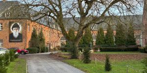 Nieoczekiwane oddziaływanie klasztoru św. Szarbela [reportaż z Belgii]