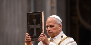 „Módlmy się z Papieżem”. Nowa formuła papieskich intencji modlitewnych