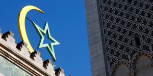 Jak silny jest islam? To francuskie badanie pokazuje wiele