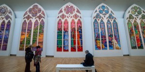 Katedra Notre-Dame w Paryżu: przyszłe witraże można obejrzeć w Grand Palais