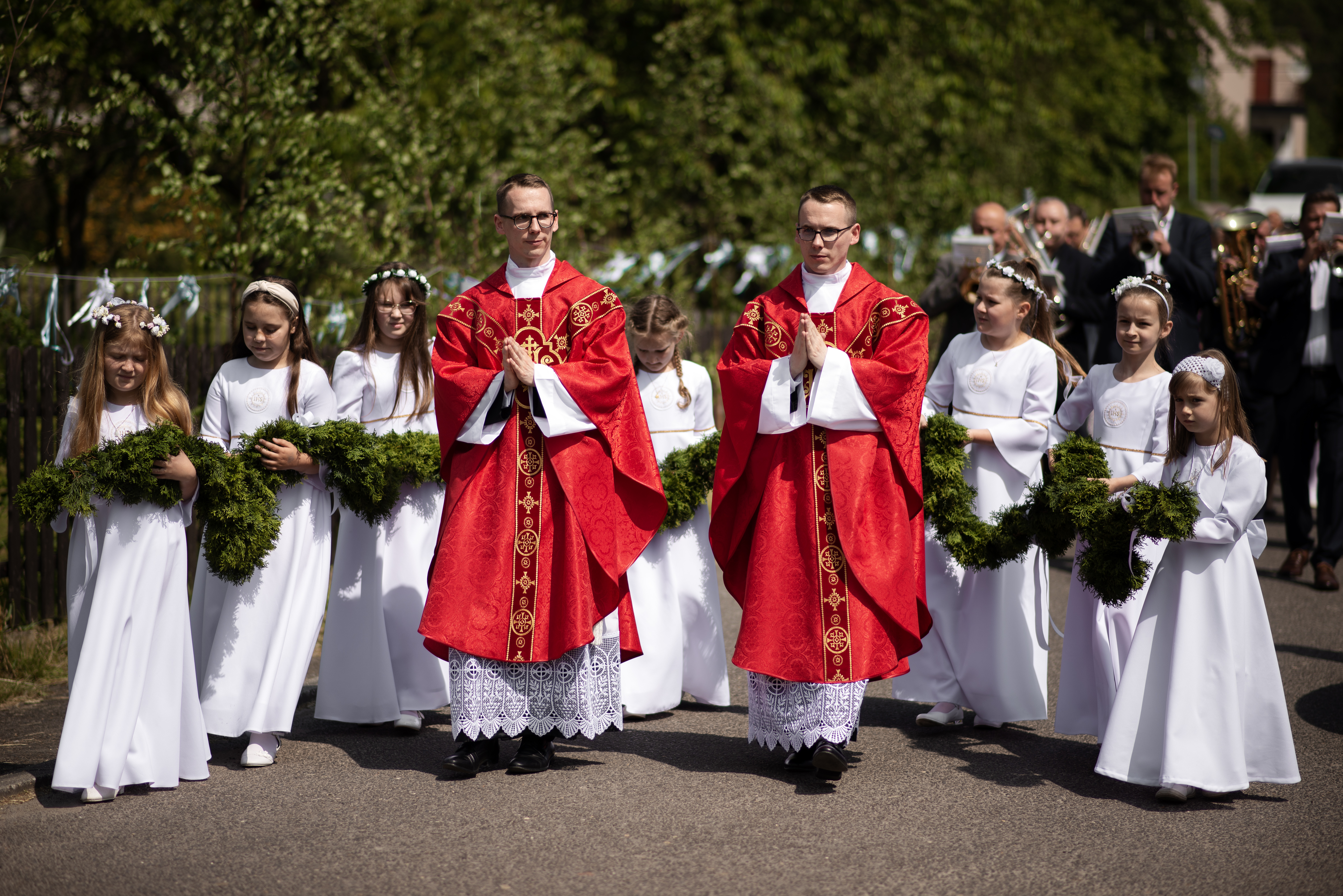 {"rendered":"[GALERIA] Ksi\u0119\u017ca bli\u017aniacy Pawe\u0142 i Karol Szlezingerowie"}