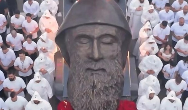 Corner Hero Image - Największa rzeźba św. Charbela niesie ze sobą ważne przesłanie