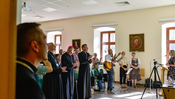 Corner Item Image - Paradygmat stolika, czyli na czym polega SPA w diecezji tarnowskiej [WYWIAD]