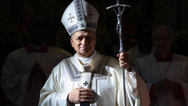 Ornamentos papa león xiv