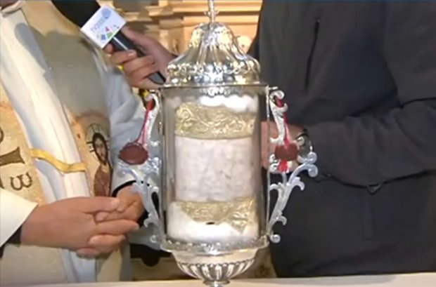 Obrus z cudem eucharystycznym z Gruaro