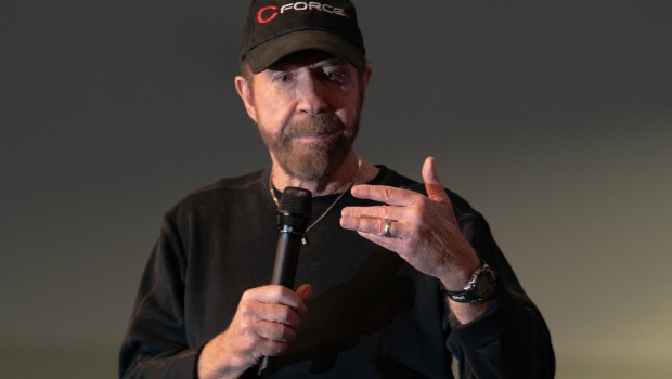 Niepokonany” przed Bogiem. Chuck Norris (1940–2026)