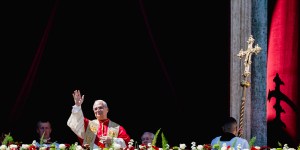 Regina caeli z Leonem XIV: „Myślę o narodach udręczonych wojną”