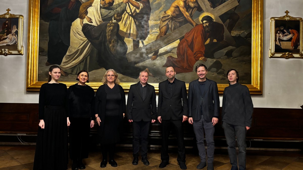 anonymous-early-music-ensemble.jpg