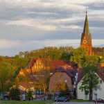 Pielgrzymka na czterech kółkach. Jakie święte miejsca w Polsce warto odwiedzić?
