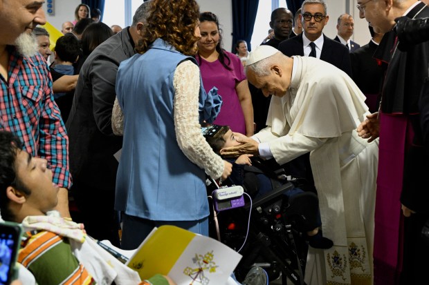 pope-leo-xiv-helicopter-sanctuary-pompei