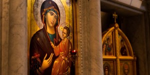 „Mamo, jaka ładna ikona ze słonecznikiem”. Dlaczego AI nie potrafi tworzyć prawdziwej sztuki sakralnej?