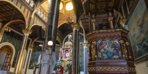 Laura Fernández rozpoczęła urząd od złożenia szarfy u stóp Matki Bożej