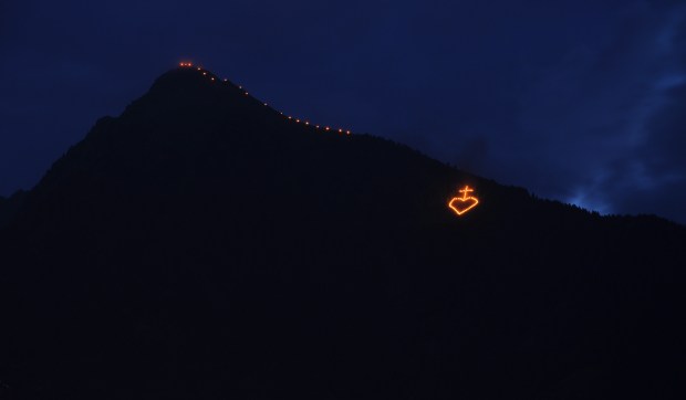 Corner Hero Image - Ognie Najświętszego Serca Jezusowego — jak Tyrol zawarł przymierze z niebem