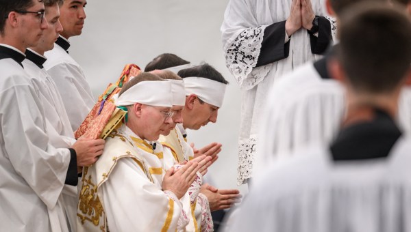 Corner Item Image - Komunikat Dykasterii Nauki Wiary w sprawie święceń biskupich FSSPX w Écône