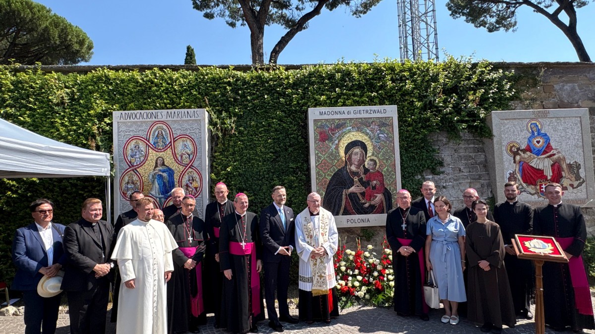 mosaic-our-lady-gietrzwald-unveiled-vatican-gardens-2027-jubilee