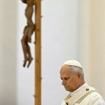 Czy papież już zdecydował ws. Mszy łacińskiej? Nie tak szybko, mówi znana watykanistka