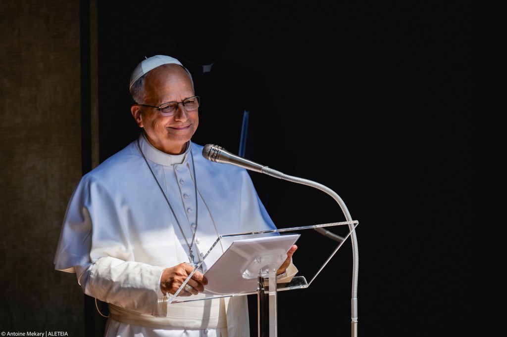 Papież wspiera Nepal. Pomoc z Watykanu dla ofiar powodzi