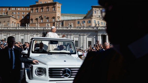 pope-leo-xiv-audience-st-peter-square